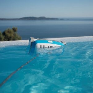 Robot de Limpeza de piscinas BWT COSMY 200 - com controlo via App - 16 m de cabo - Limpa fundo, paredes e linha de água até 10 m - Image 6